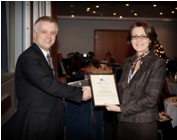 Dr Elena Korosteleva receiving her award