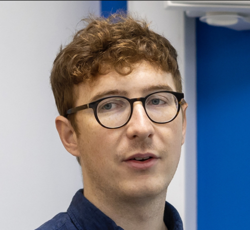 Dr Llewelyn Hopwood