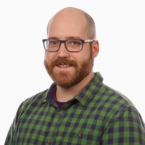 Dr Simon Cooil