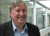 Yr athro Michael Woods