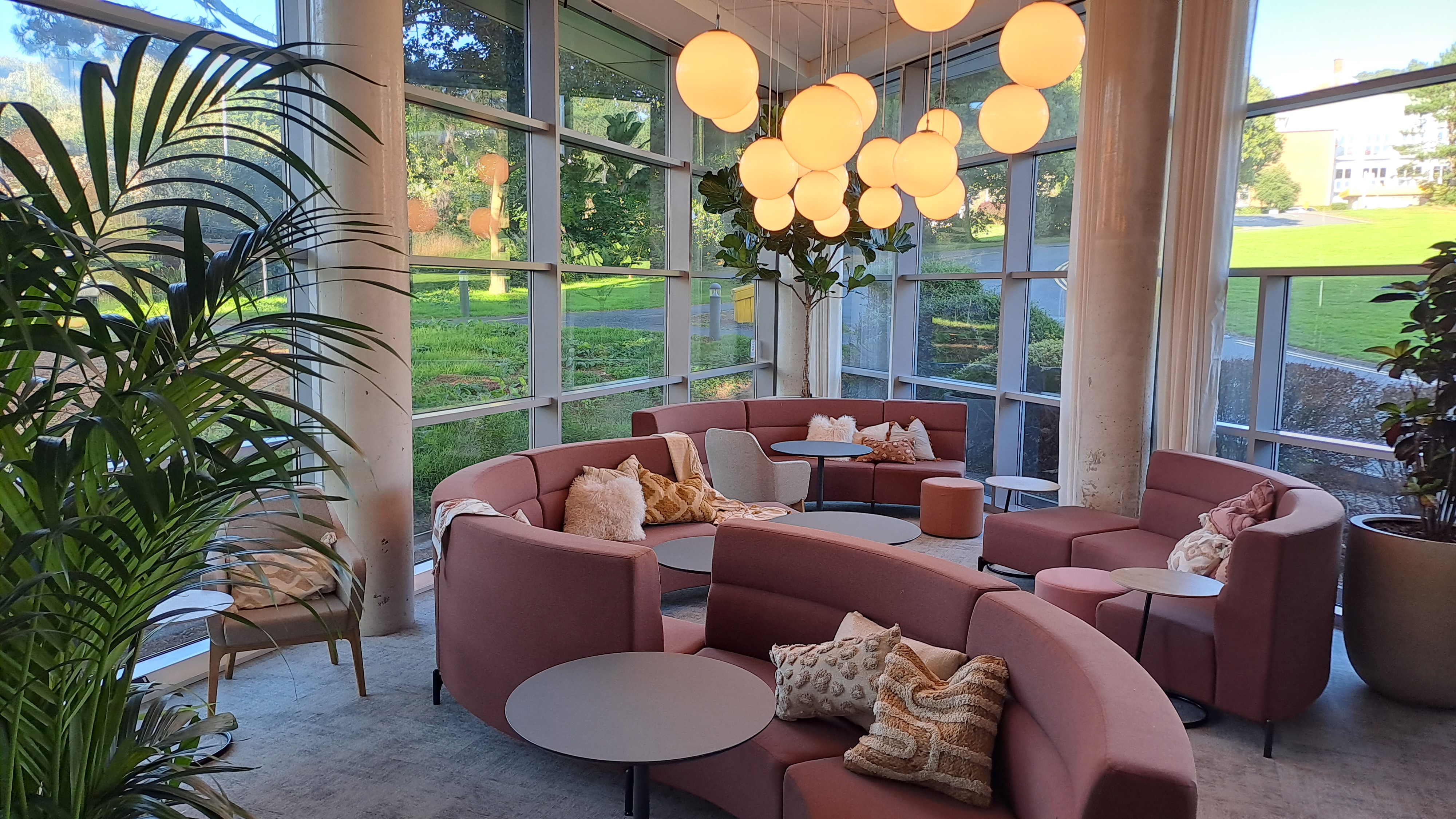 Y Tŷ Trafod yn y Ganolfan Ddelweddu ar Gampws Penglais Prifysgol Aberystwyth