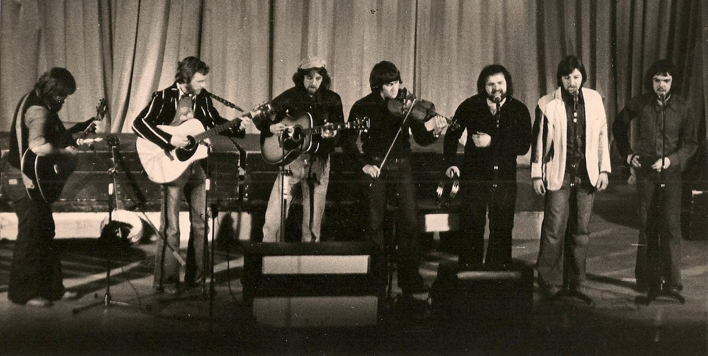 Mynediad am Ddim, a sefydlwyd yn Aber yn 1974 yw un o’r bandiau a fydd yn perfformio yn nathliadau 150 mlwyddiant Prifysgol Aberystwyth.