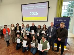 Enillwyr Gwobrau Hybu&rsquo;r Gymraeg Prifysgol Aberystwyth 2026 