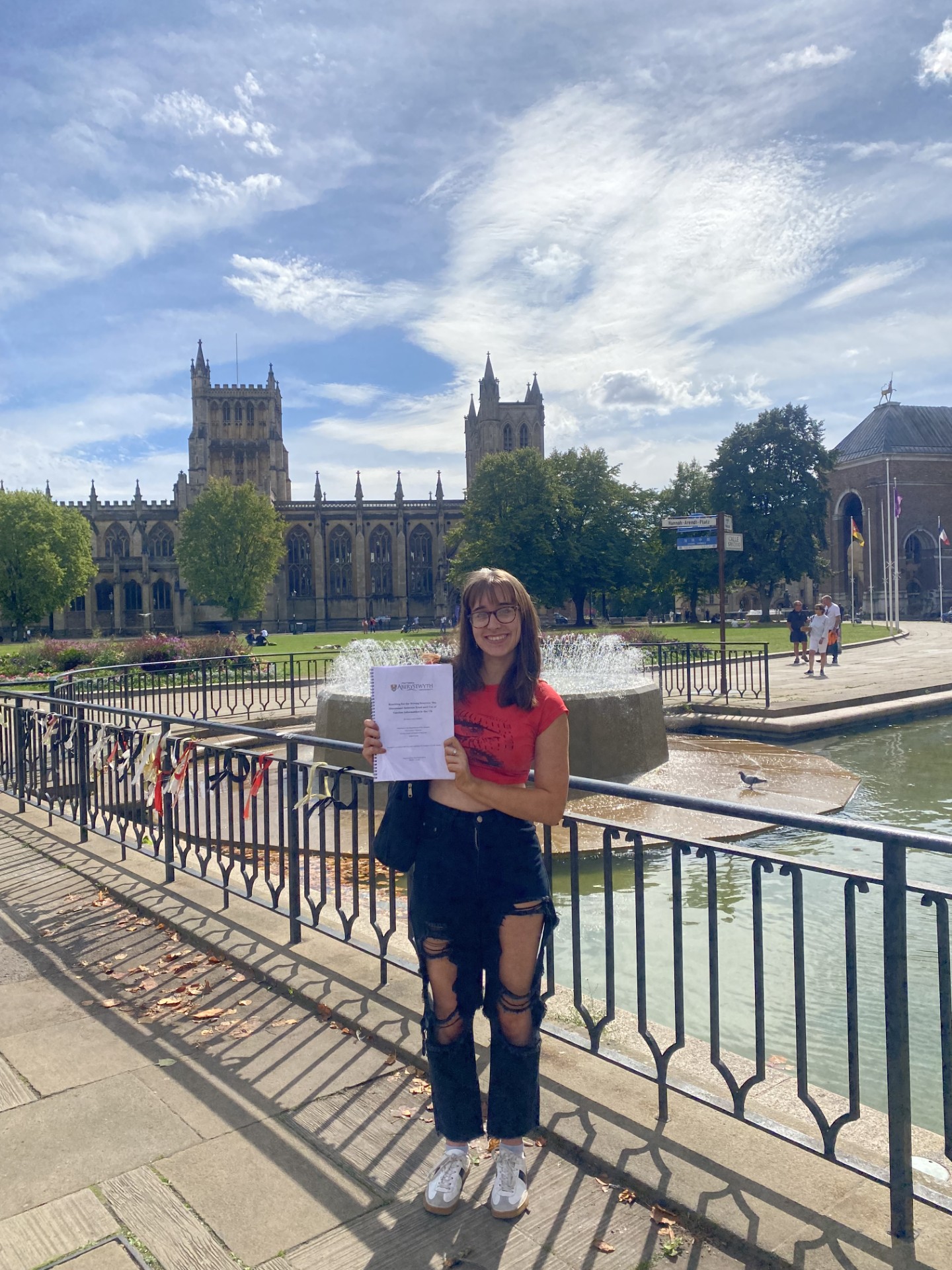 Aimee Ruddick with her MRes certificate