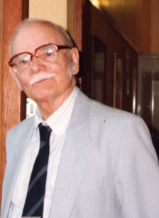 Ian Parrott at Gregynog in 1994 (Photo: Rhian Davies) 
