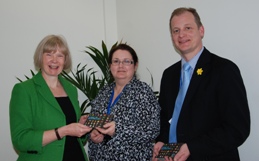 Vice-Chancellor Professor April McMahon, Angela Jones, Hospitality General Manager a Jeremy Mabbutt, Head of Hospitality Services