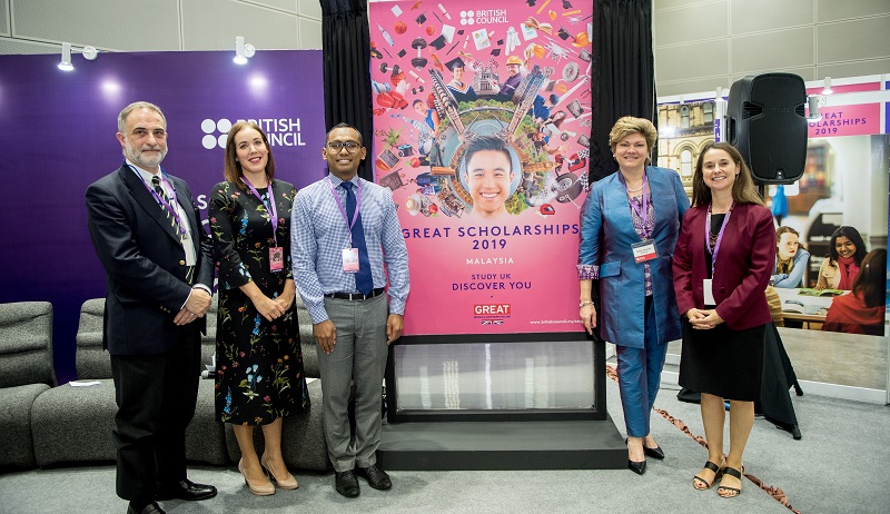 Left to right: Dr Marco Odello (Aberystwyth University), Ms Andrea Fordham (Queen's University Belfast), Mr Imran Hashim (University of Warwick), Ms Sarah Deverall (British Council) and Ms Sue Hopkinson (University of Kent) at the launch of GREAT Scholarships 2019 – Malaysia in Kuala Lumpur on 21 October 2018. Credit: British Council