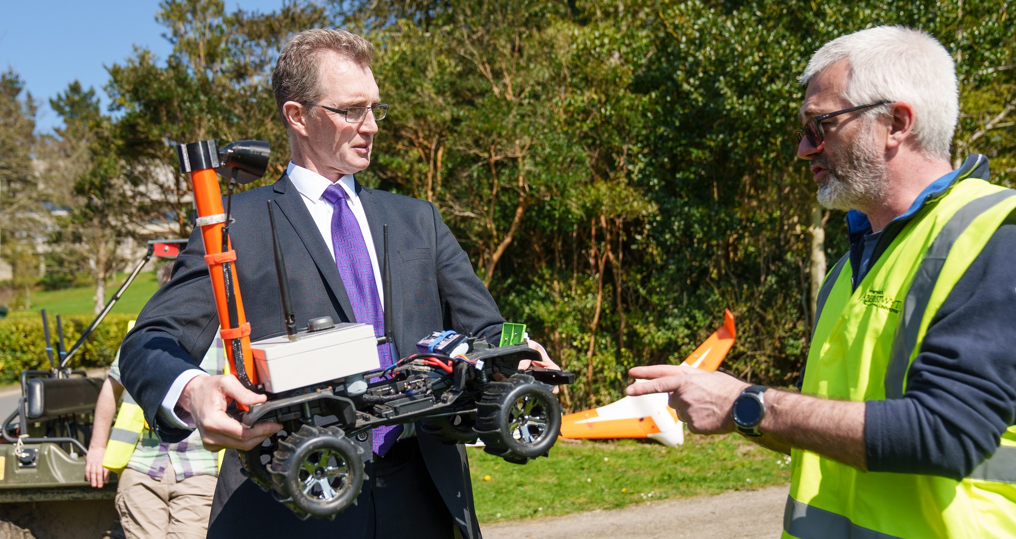 Secretary of State for Wales David TC Davies (left) with Dr Fred Labrosse, Senior Lecturer at the Department of Computer Science (right).