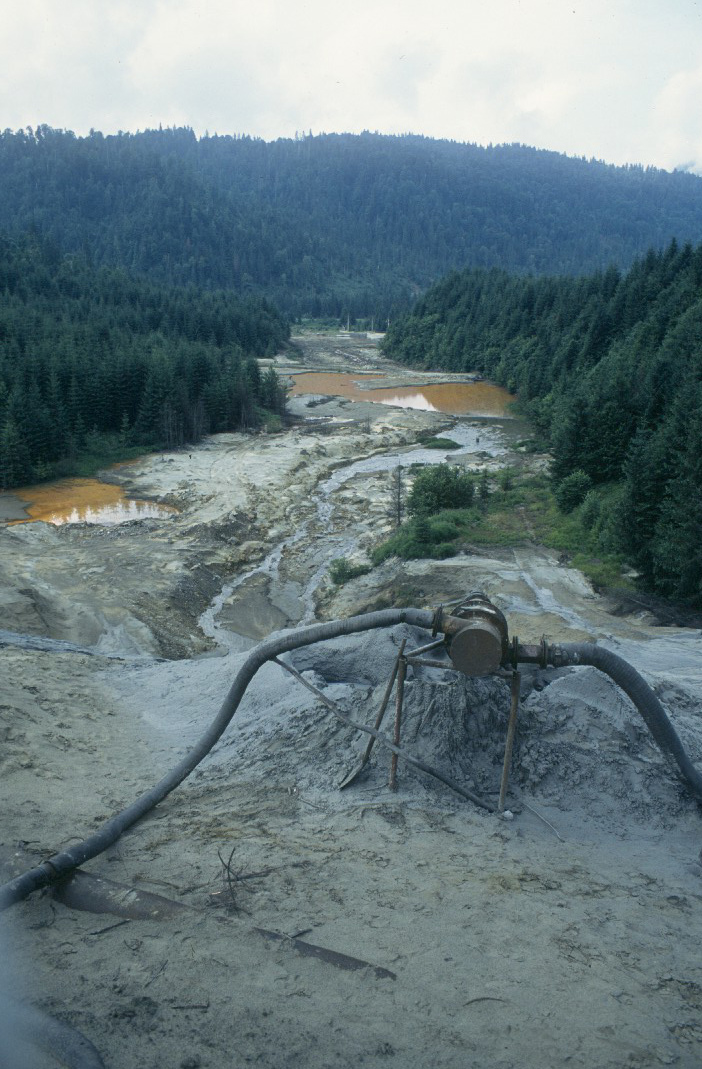A partially failed tailings dam in NW Romania (Credit: Professor Paul Brewer, Aberystwyth University)
