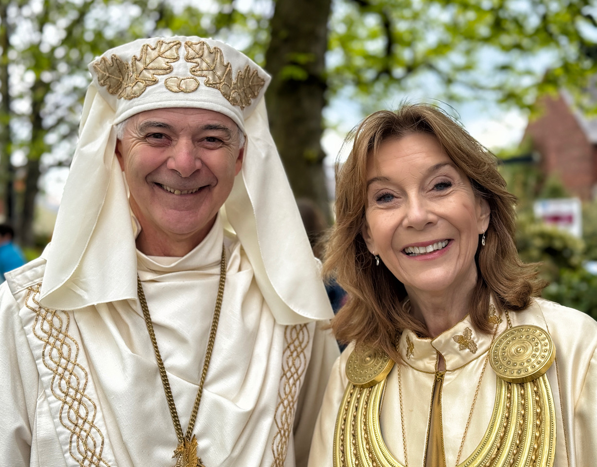 Professor Mererid Hopwood (right) succeeds Myrddin ap Dafydd (left) as Archdruid of Gorsedd Cymru. Myrddin ap Dafydd is an alumnus of the Welsh department at Aberystwyth University, and was made an Honorary Fellow of the University in 2022.