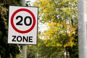 Street sign showing 20 mph speed limit. Image by tommoh29, stock.adobe.com