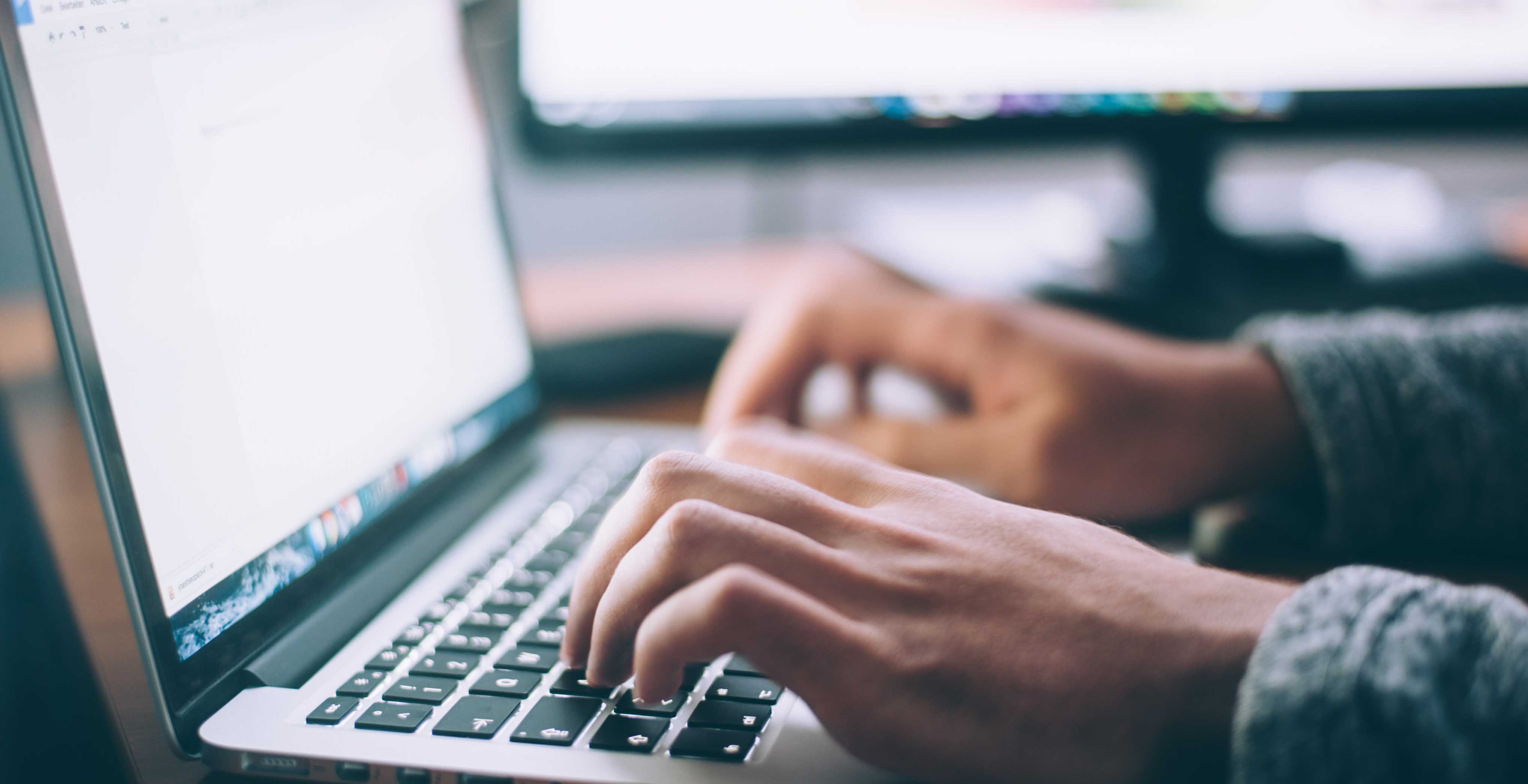 student using a computer for all online courses 