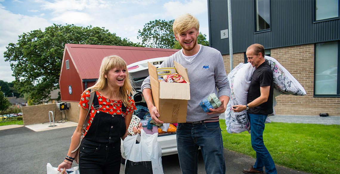 Students moving into University accommodation