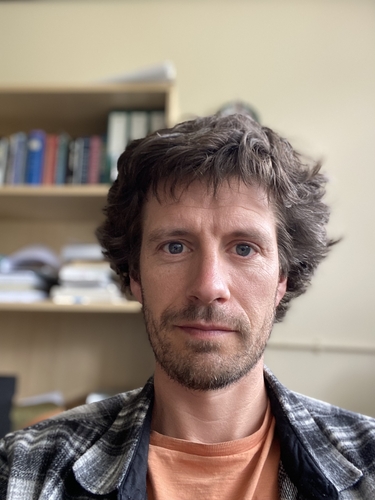 Dr Andrew Oliphant