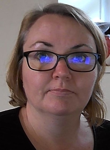 Mrs Rhian Lloyd