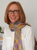 Dr Elizabeth Gagen